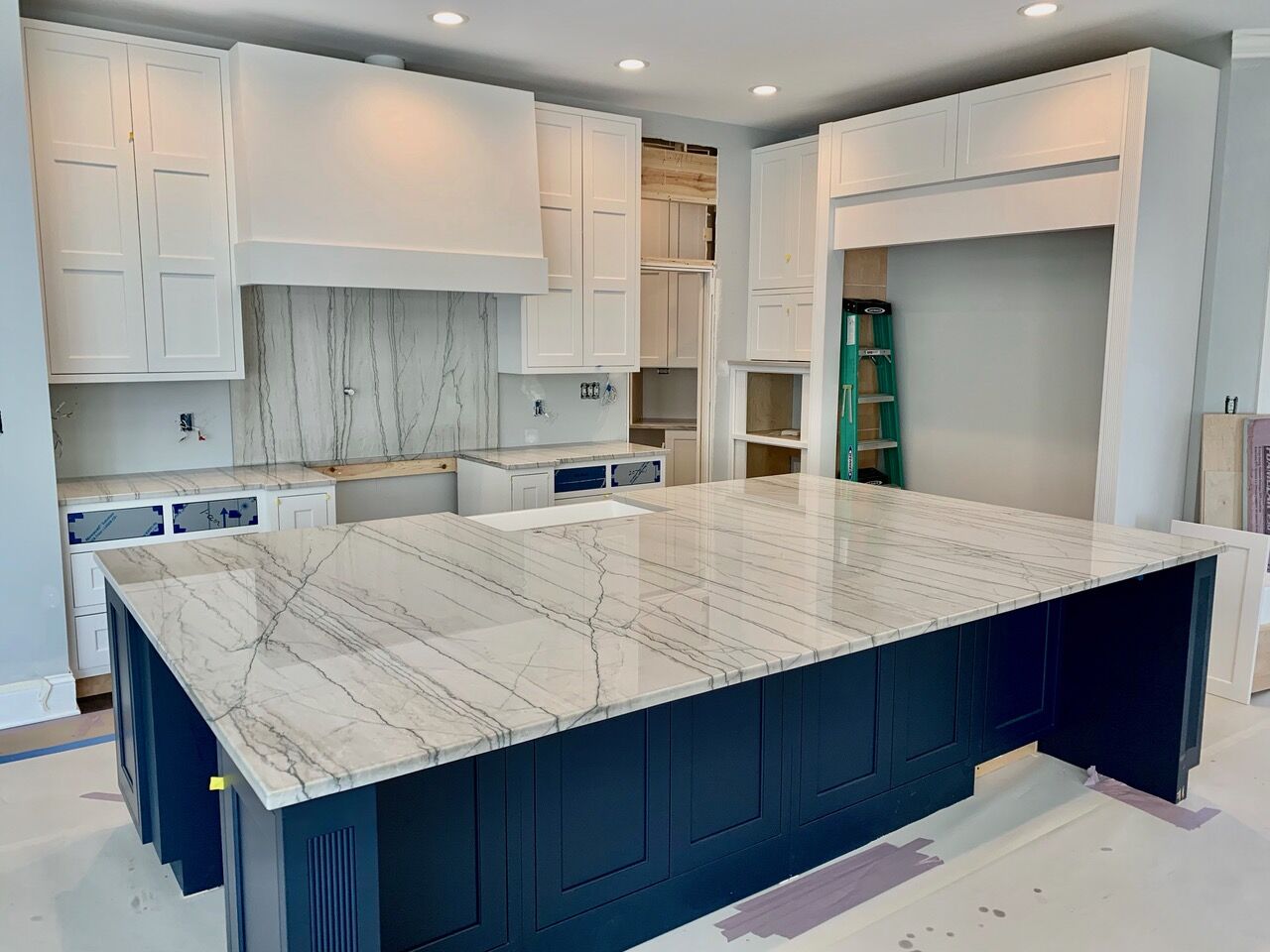 Macbeth White Quartzite
