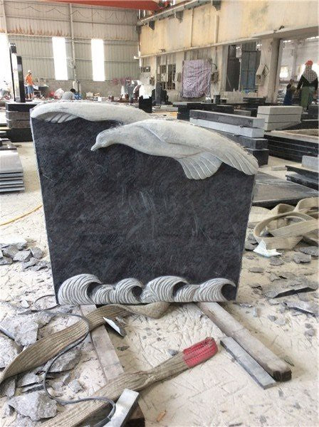 Pierres tombales et monuments pour bébés