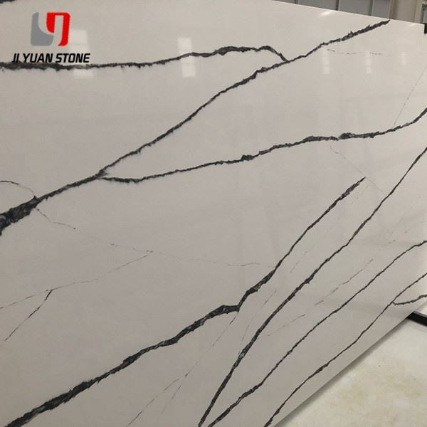 Calacatta Quartz Backsplash