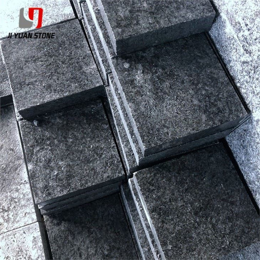 Bordillo de granito negro