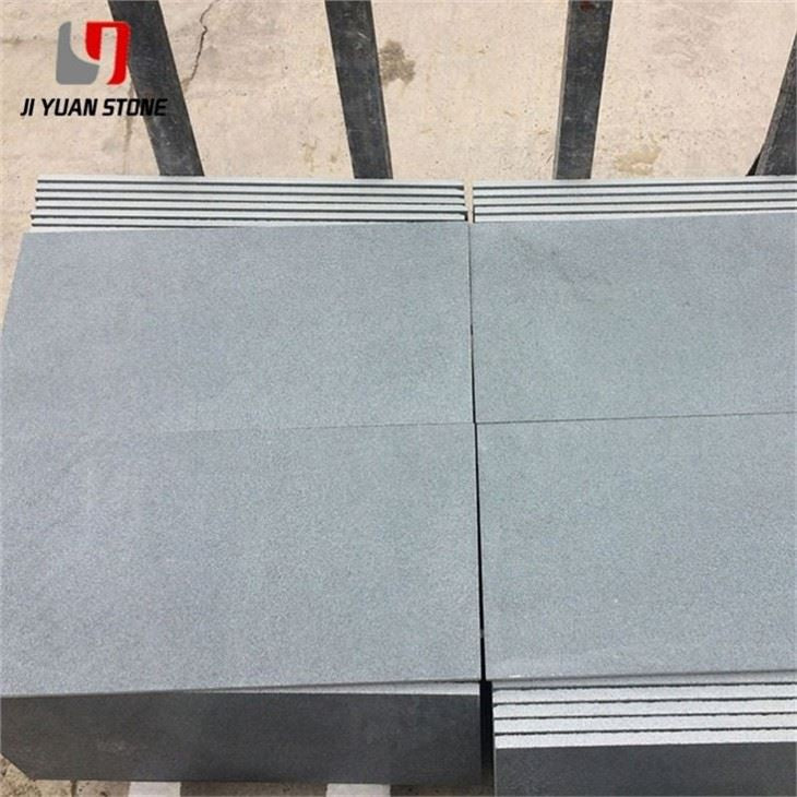 Sandstone Black Stone