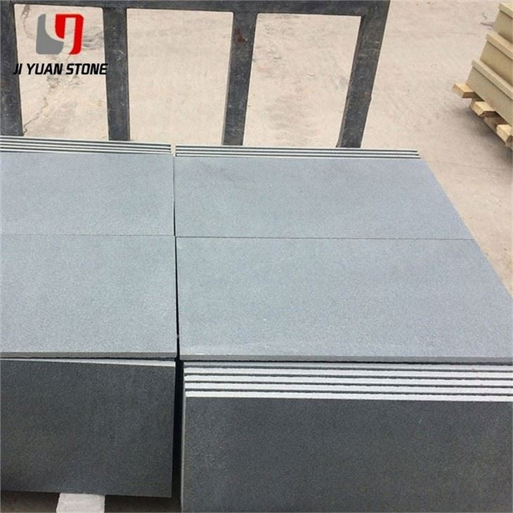 Sandstone Black Stone