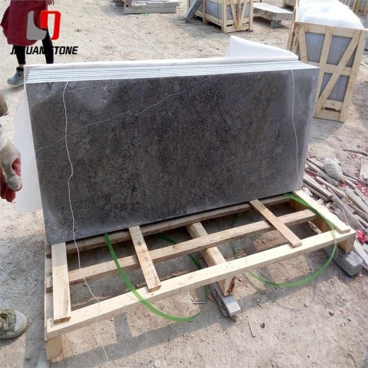 Carreaux en pierre bleue adoucie