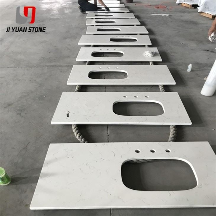 Plan de toilette en quartz à double vasque