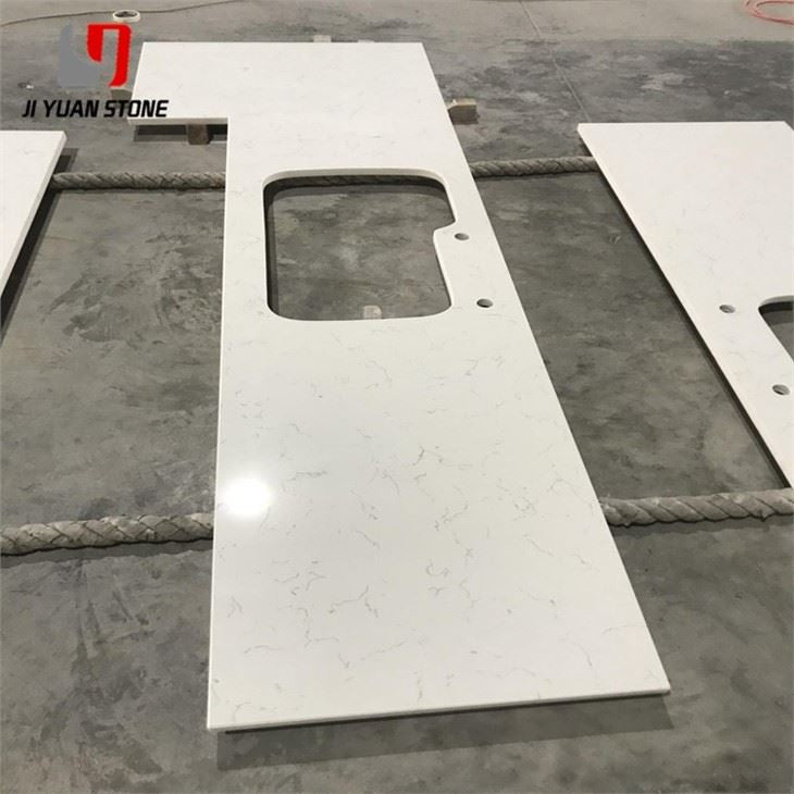 Plan de toilette en quartz à double vasque