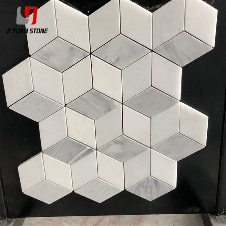 Mosaïque de diamants en marbre de Carrare