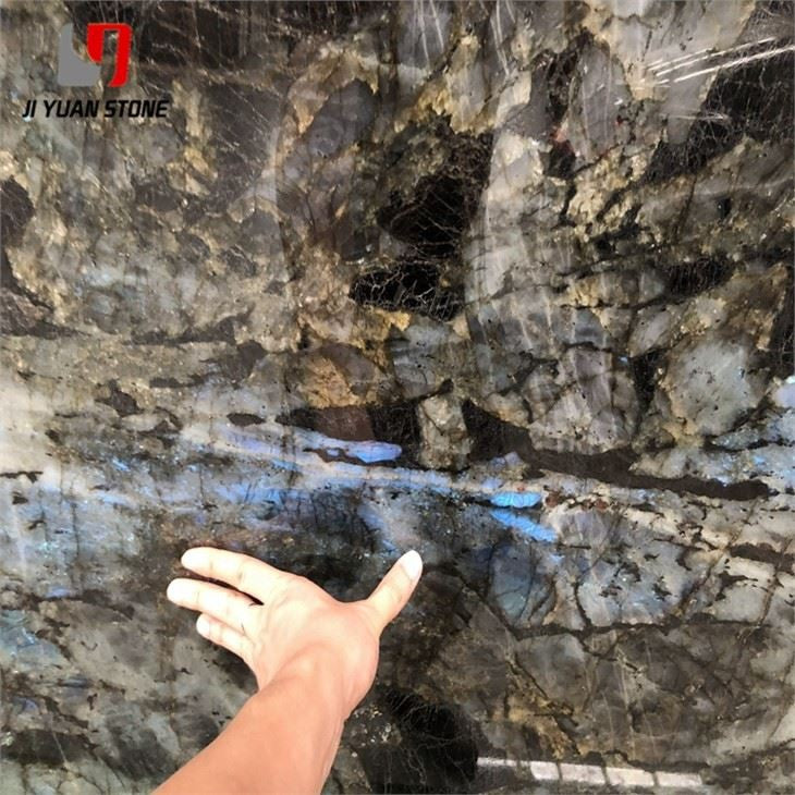 Granit bleu du Labrador