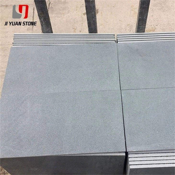 Gray Sandstone Driveway