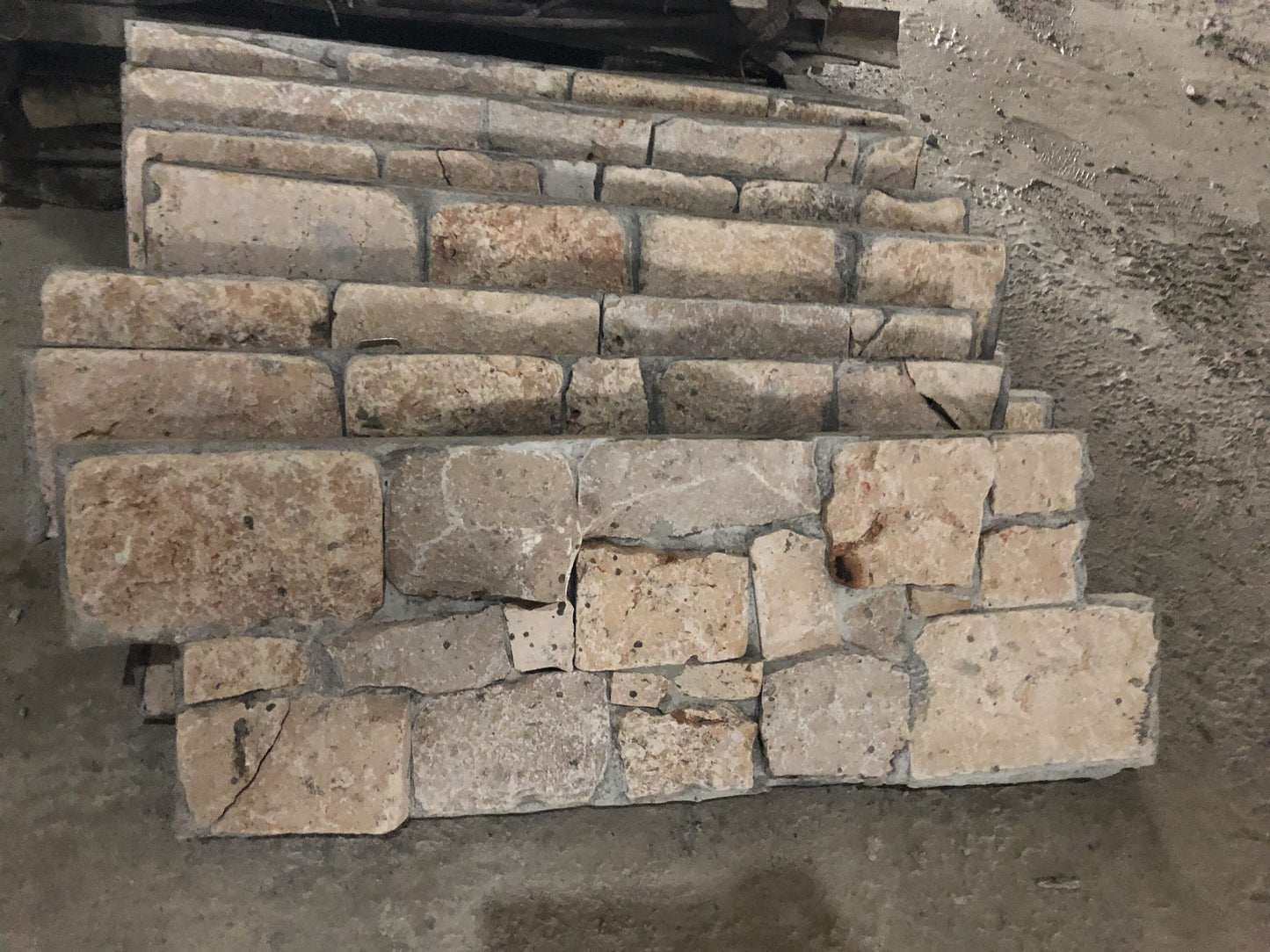 Natural Ledgestone Veneer Panels