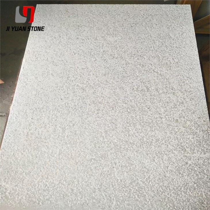 Comptoir en granit blanc nacré