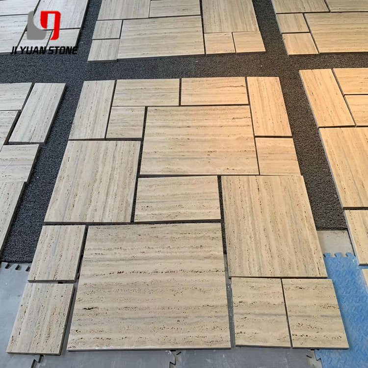 Azulejo de travertino negro