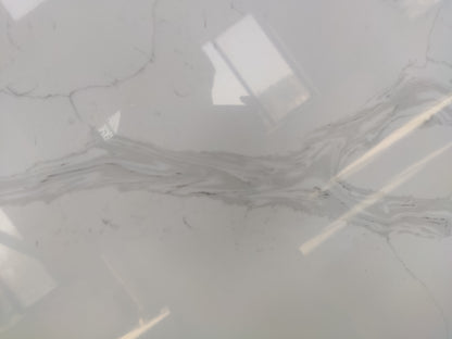Dalle de quartz Calacatta