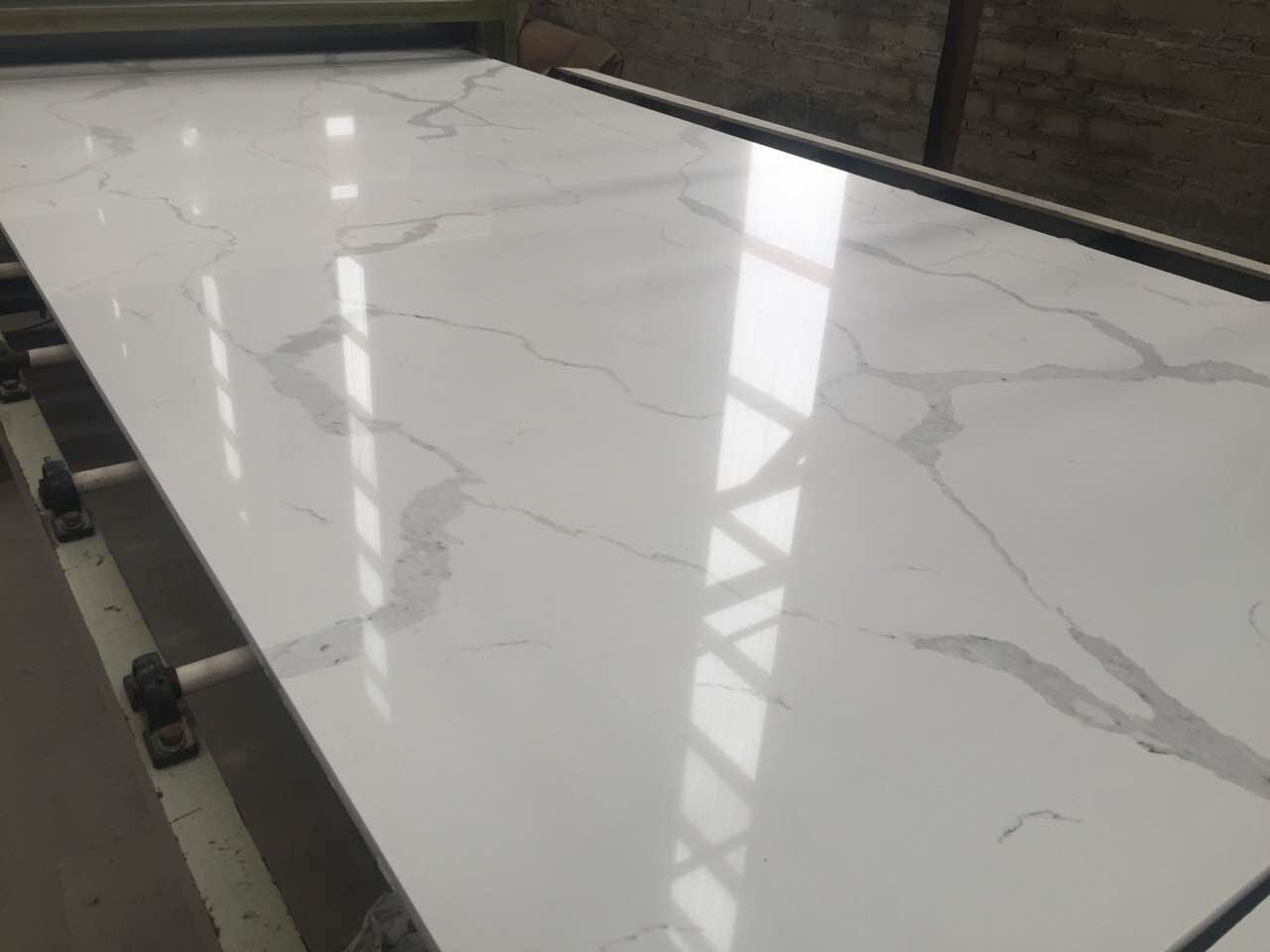 Engineered Calacatta White Quartz
